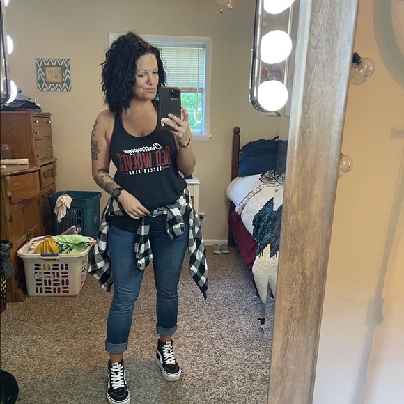 Meet your Posher, Heather - Picture 5 of 6